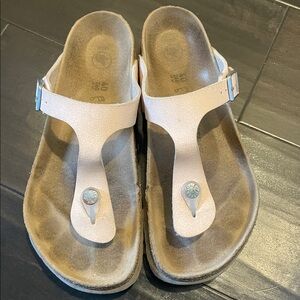Birkenstock Gizeh Ivory or Light Pink Sandals